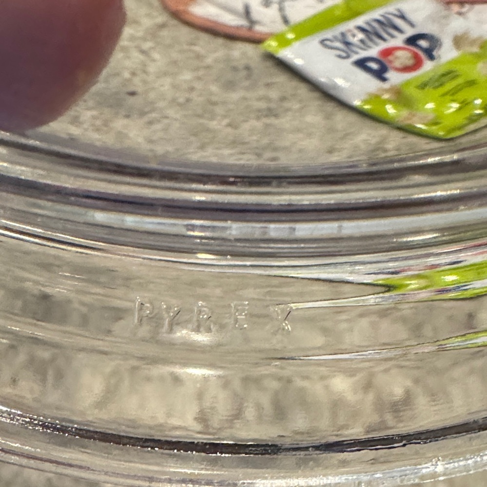 PYREX clear casserole bowl lid. 683 C D-4 - Picture 3 of 4